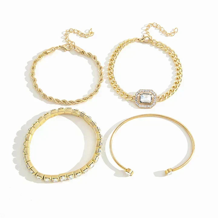 Goldenes geflochtenes Armband