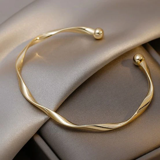 Elegantes Goldarmband