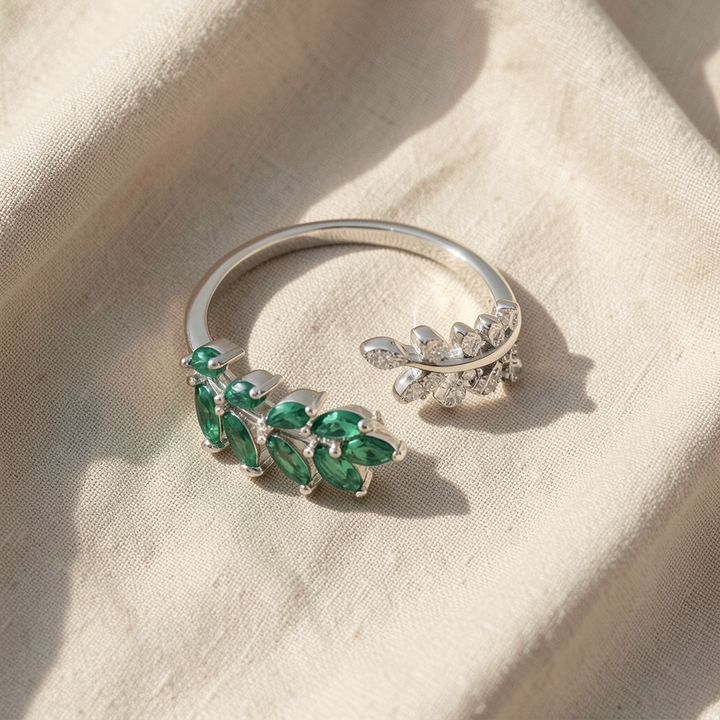 Ring mit Smaragdblatt
