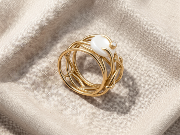 Schmaler Goldring mit Perle