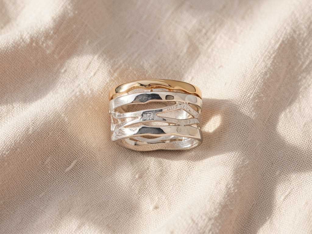 Hohler Gold-Silber-Ring