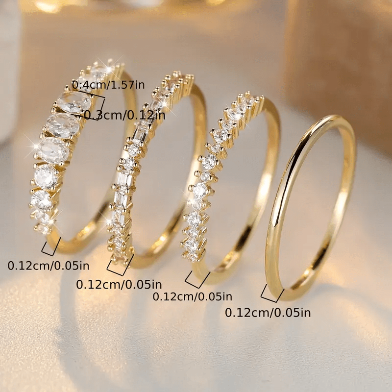 Goldene Stapelringe mit Zirkonia
