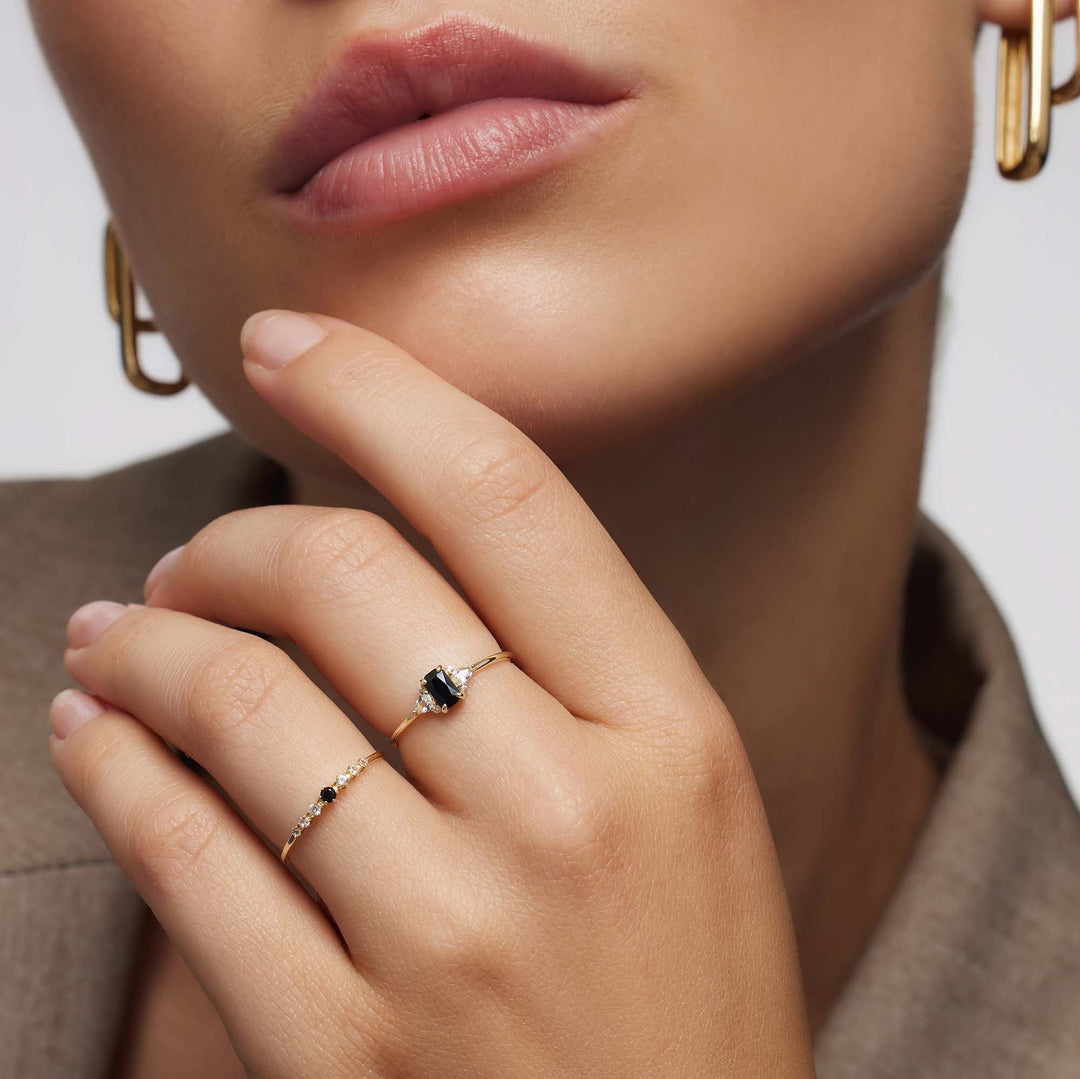 Ring mit schwarzem Baguette-Spinell | Gold