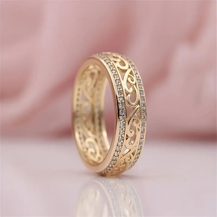 Hohler goldener Ring