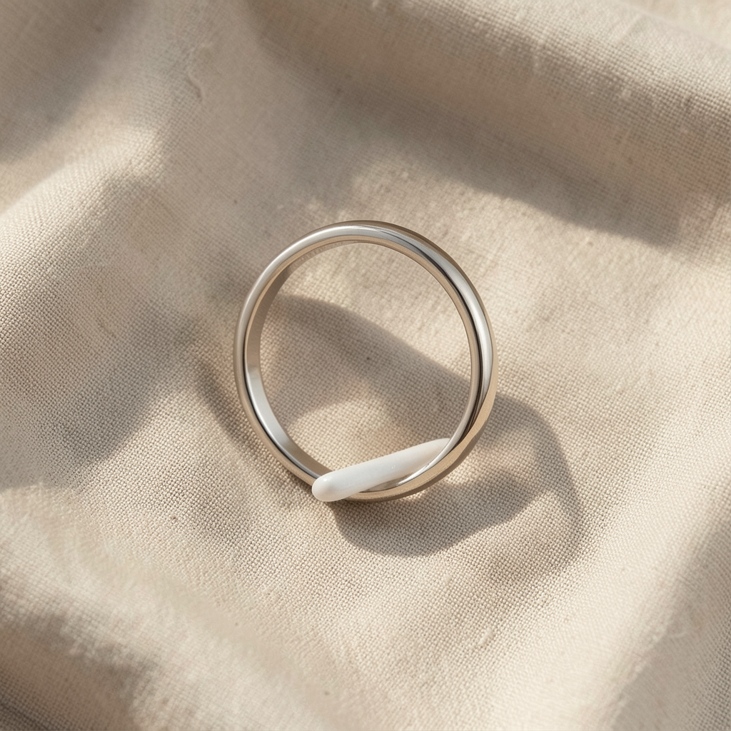 Zweifarbiger minimalistischer Gold-Silber-Ring