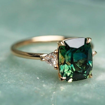 Vintage-Ring mit grünem Edelstein | Gold