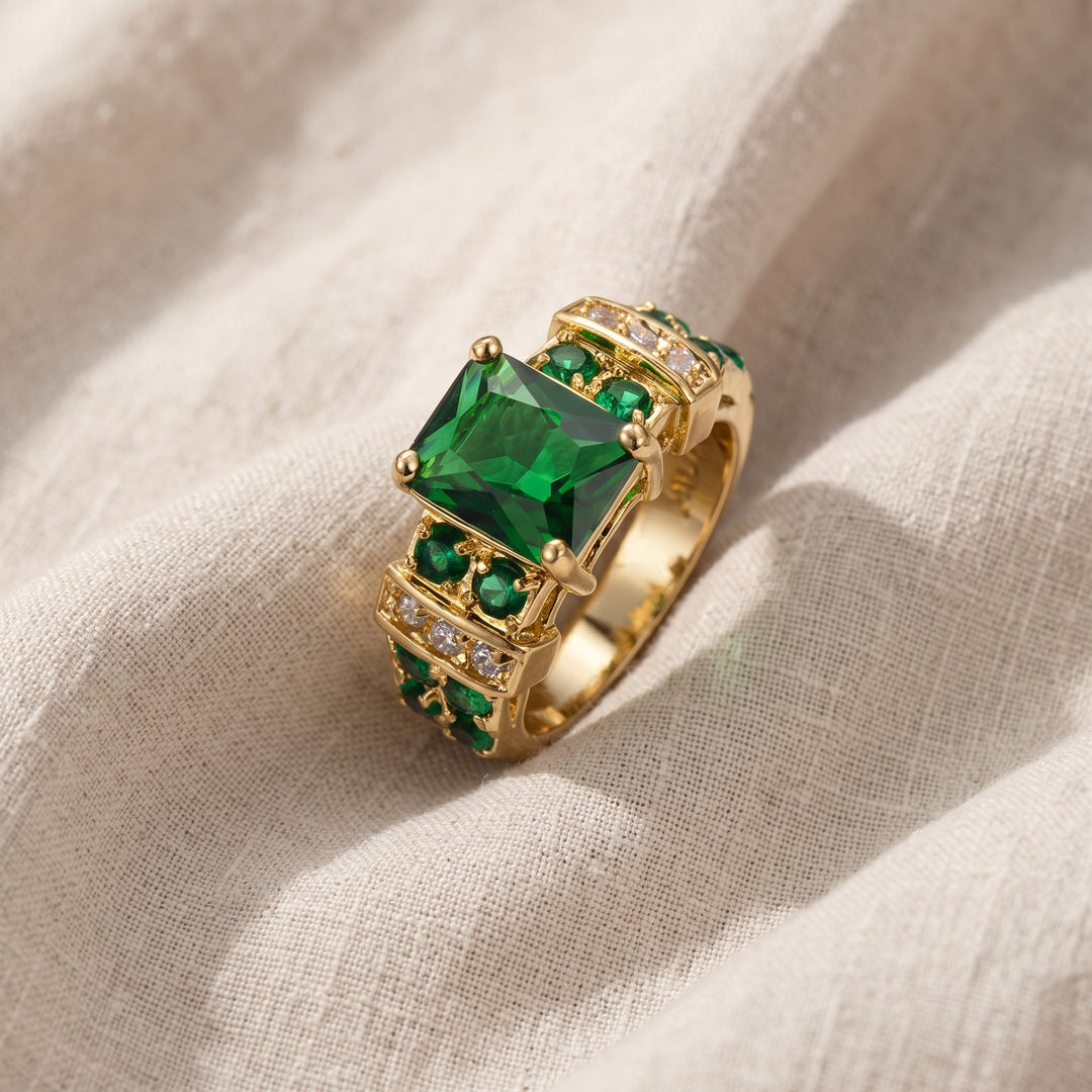Ring Averine Virdara | Gold
