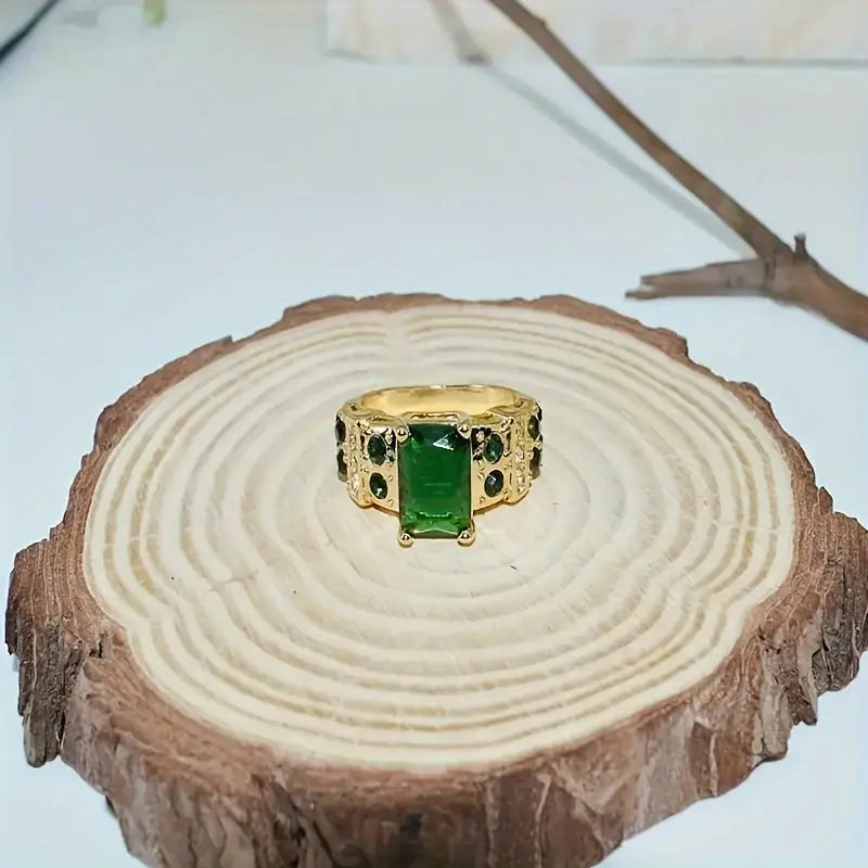 Ring Averine Virdara | Gold