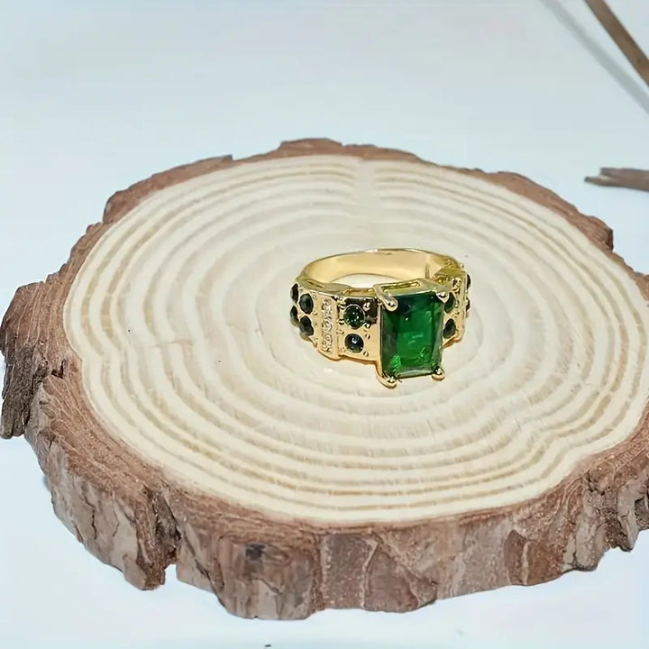 Ring Averine Virdara | Gold
