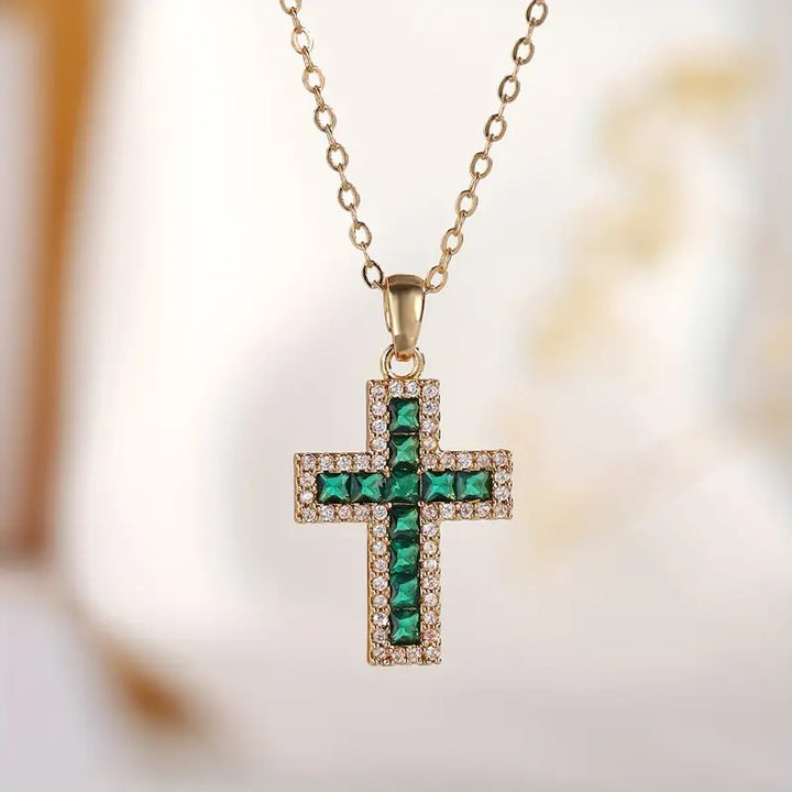 Anhängerkette Solene Kreuz mit Smaragd | Gold