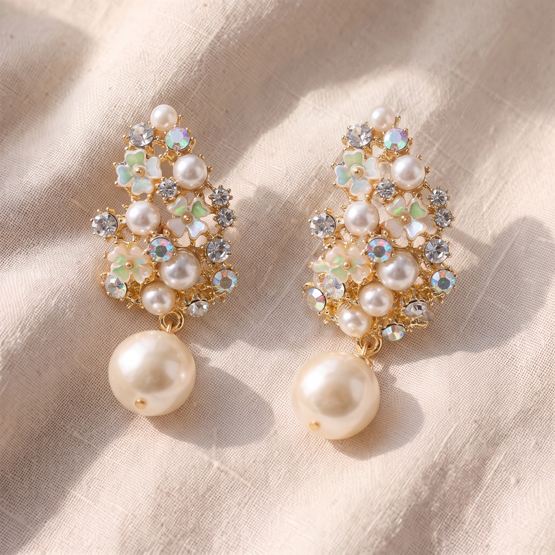 Elegante Perlenohrringe Blume | Gold