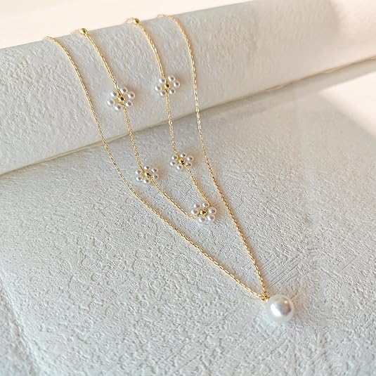 Mehrreihige Perlenhalskette mit Blumenornament | Gold