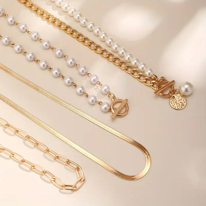 Vintage-Halsketten-Set mit Perlen und goldener Schlangenkette | Gold