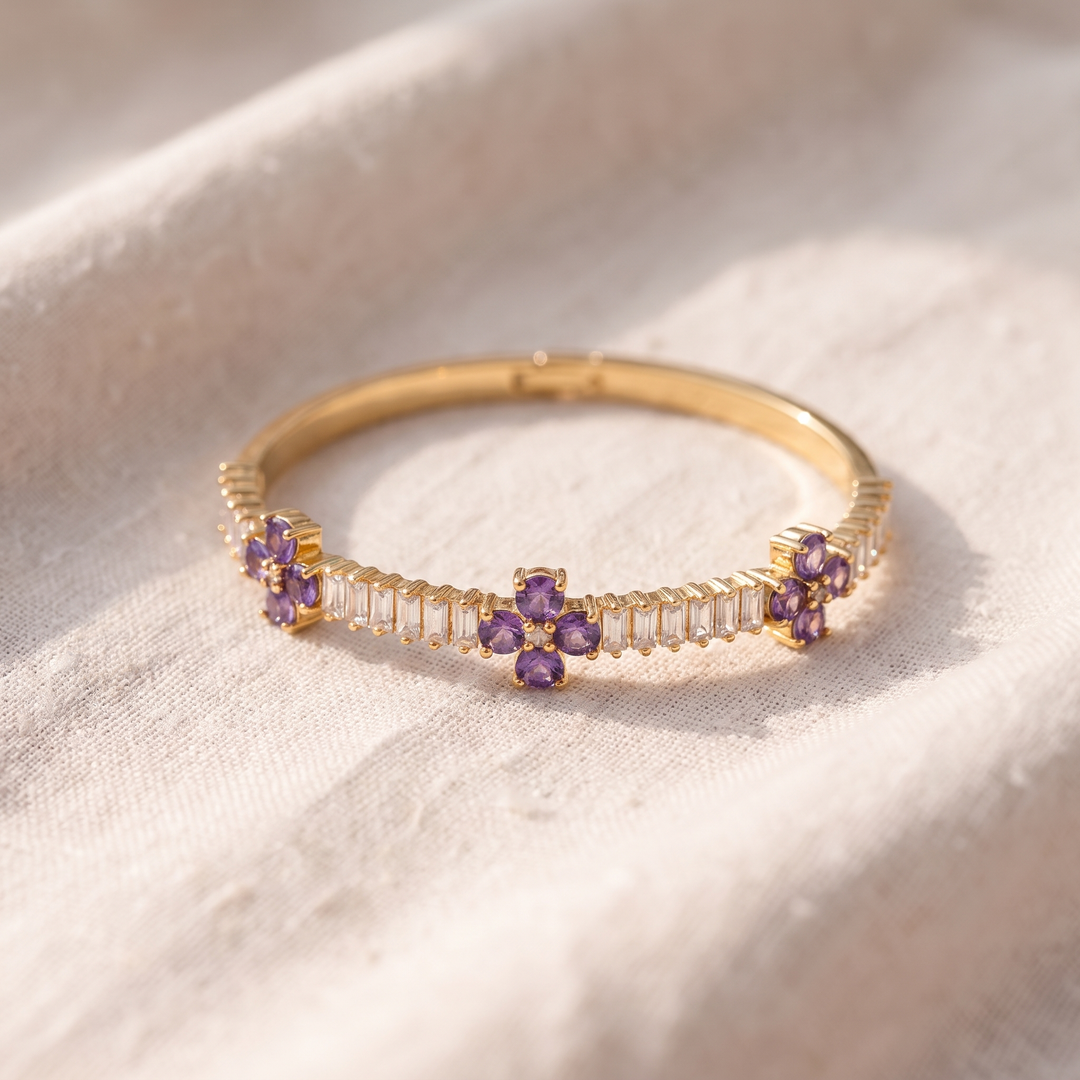 Goldenes Kleeblatt-Armband mit Amethyst