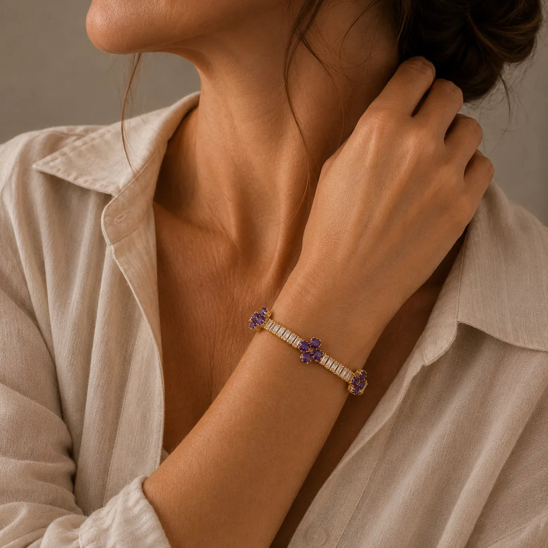 Goldenes Kleeblatt-Armband mit Amethyst
