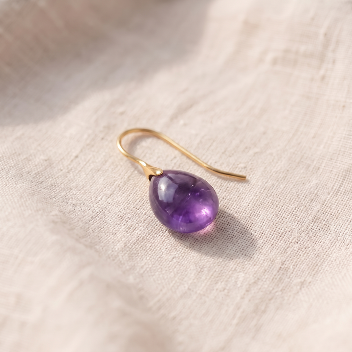 Zeitlose Ohrringe mit Amethyst-Tropfenanhänger