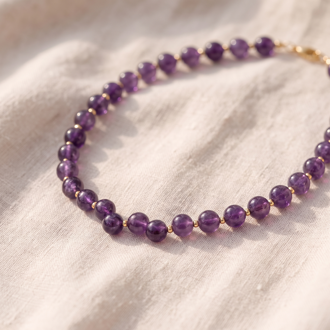 Halskette aus Amethystperlen
