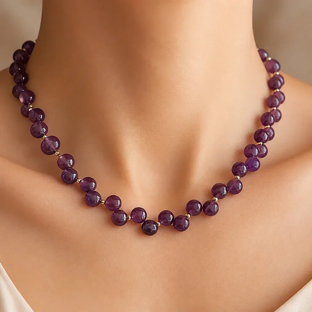 Halskette aus Amethystperlen
