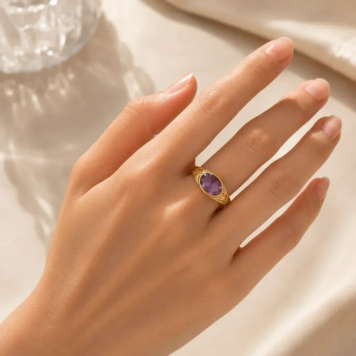 Vintage-Goldring mit Amethyst-Kristall