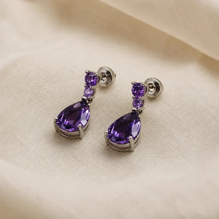Funkelnde Hängeohrringe mit Amethyst