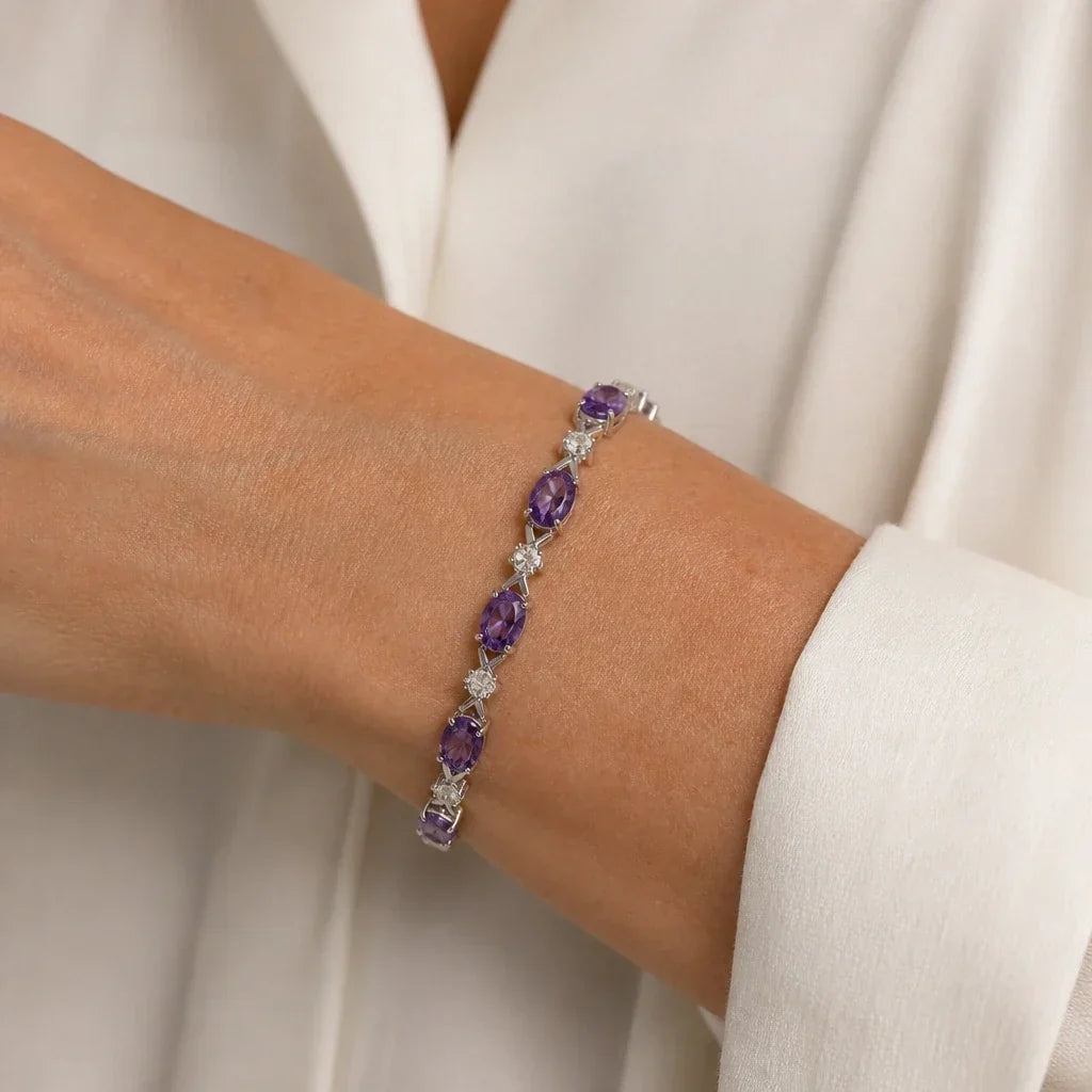 Silbernes Gliederarmband mit Amethysten