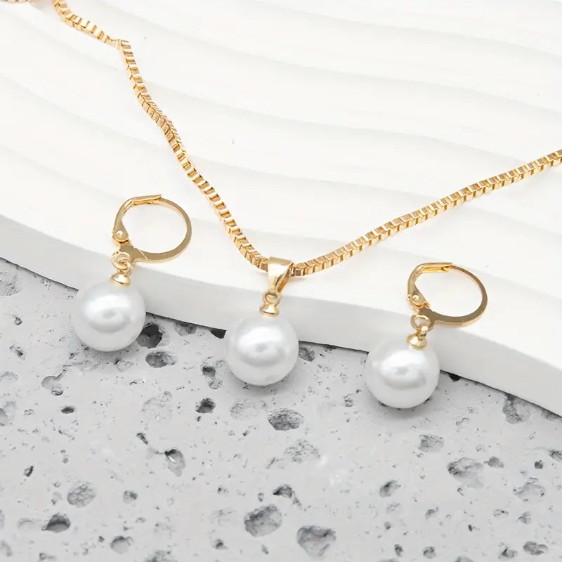 Elegantes Perlenketten-Set