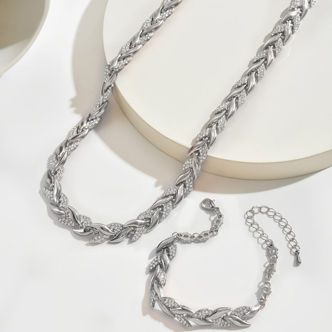 Elegantes Fischgrät-Set mit Kristallsteinen
