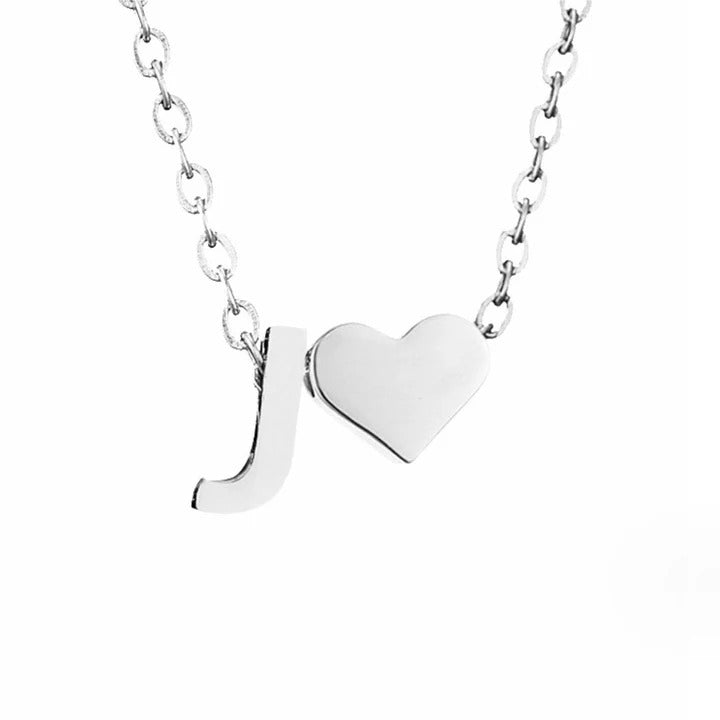 Silberne Halskette Ewige Liebe mit Buchstabe