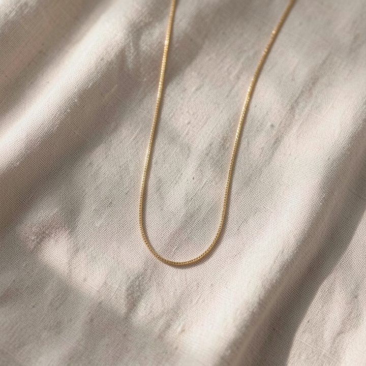 Zarte goldene Venezianerkette für den Lagenlook