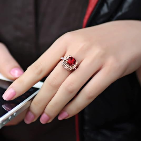 Auffälliger Halo-Ring mit Rubin | Roségold