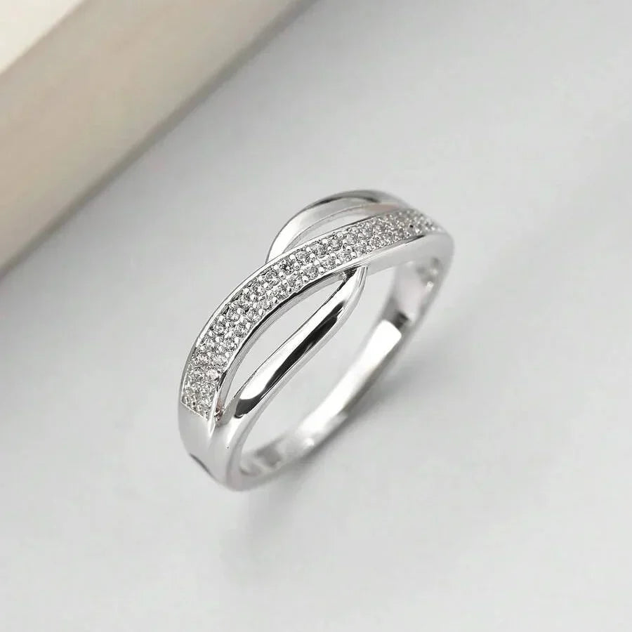 Klassischer Goldring Catherine mit Zirkonia