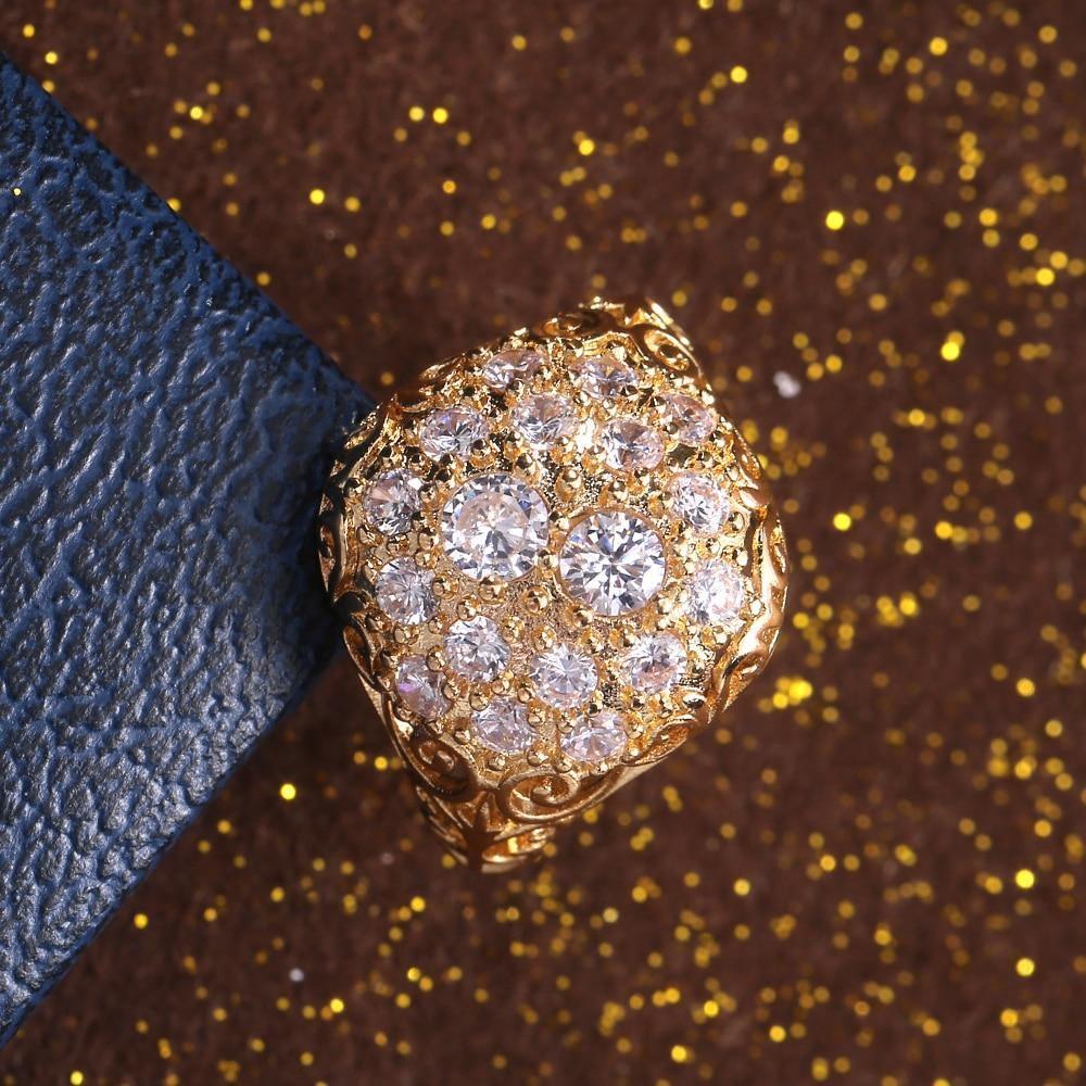 Vintage-Goldring mit rundem Diamant