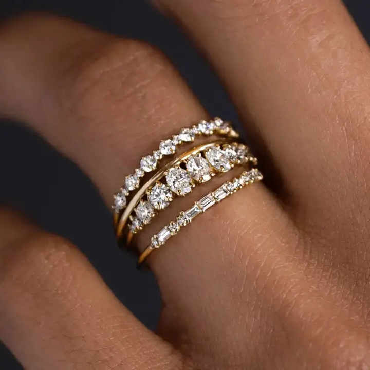 Elegantes Vintage-Ring-Set mit Zirkonia