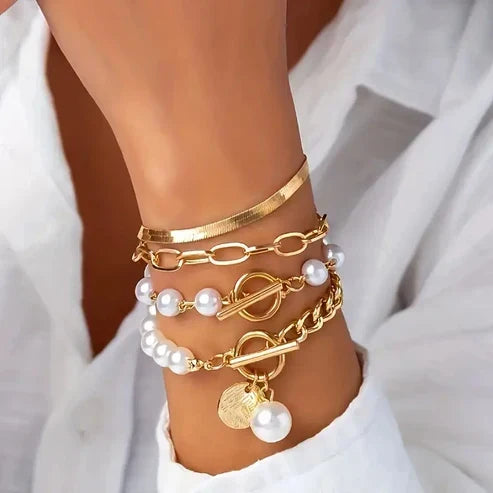 Set mit 4 goldenen Armbändern – Schlangenkette, Perlen und Glieder | Gold