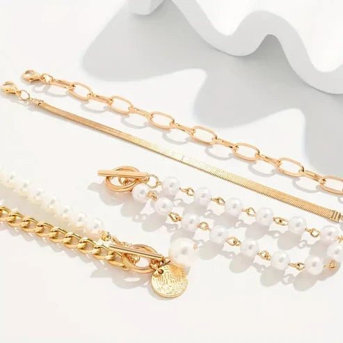 Set mit 4 goldenen Armbändern – Schlangenkette, Perlen und Glieder | Gold