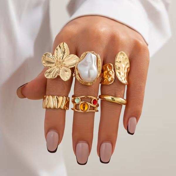 Set mit 6 goldenen Ringen mit Barockperlen