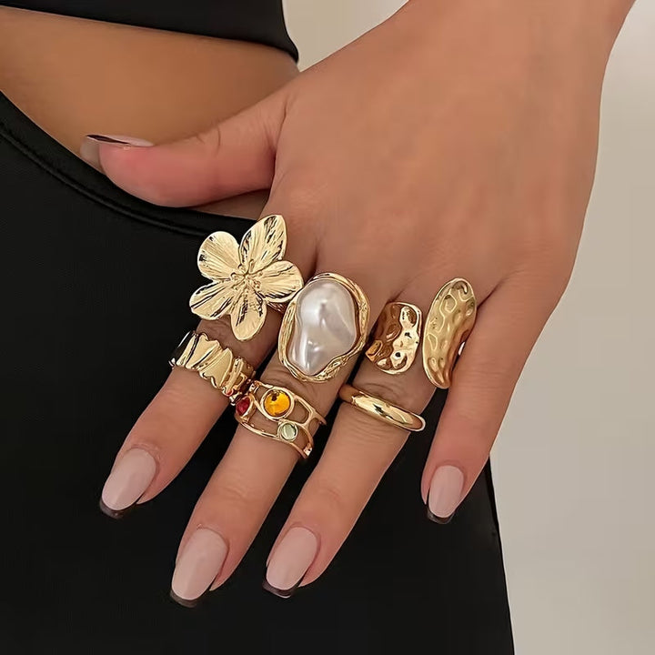 Set mit 6 goldenen Ringen mit Barockperlen